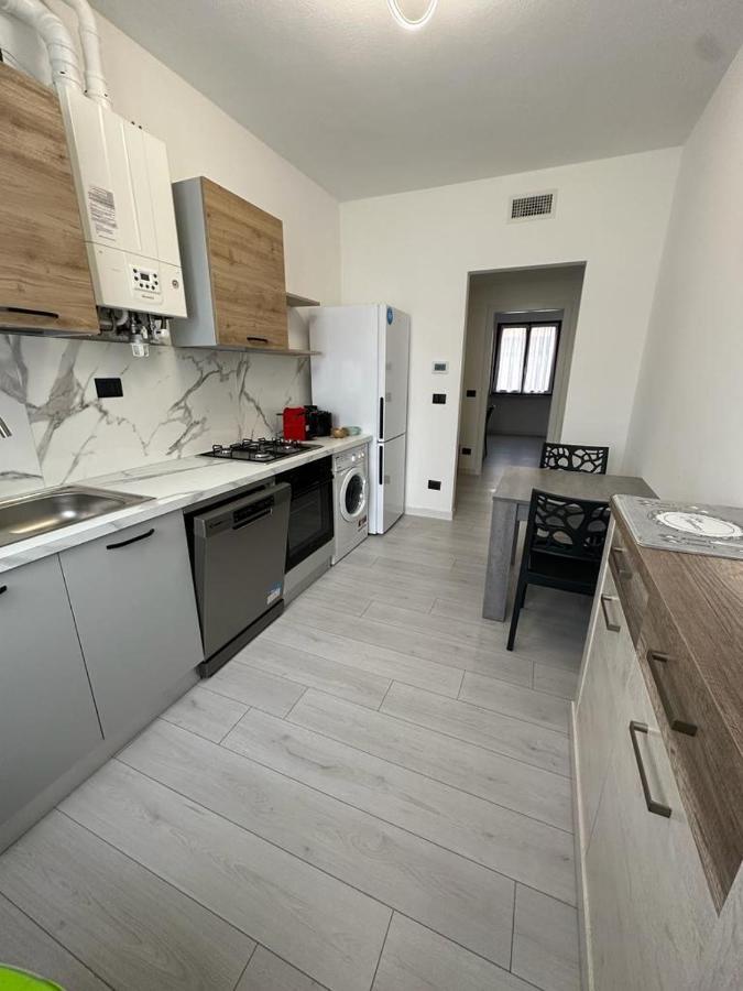 Cavour Apartment Center Бардолино Екстериор снимка