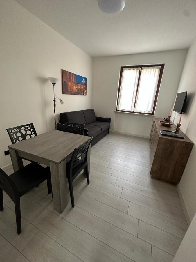Cavour Apartment Center Бардолино Екстериор снимка