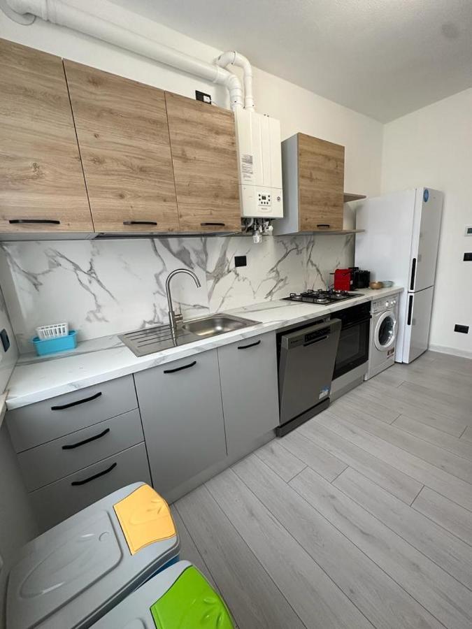 Cavour Apartment Center Бардолино Екстериор снимка