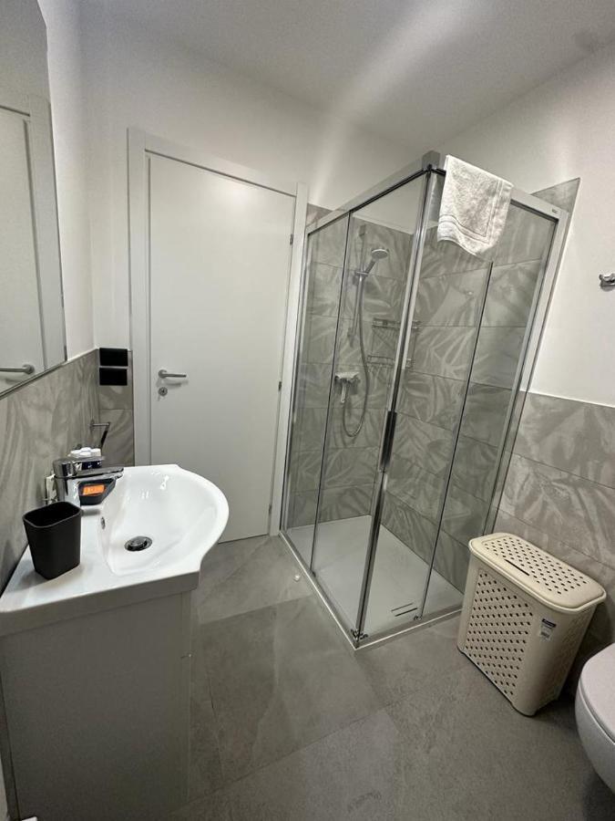 Cavour Apartment Center Бардолино Екстериор снимка